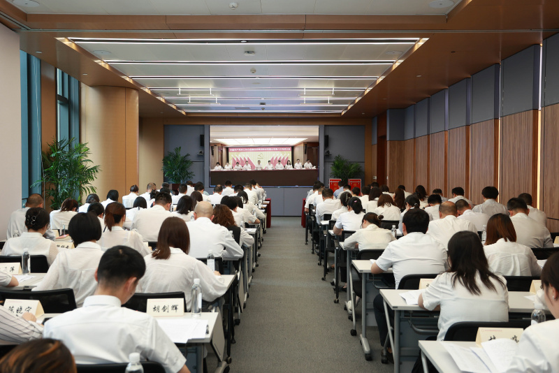 Đại nhà cái tặng tiền miễn phí Đảng viên lần thứ 8 của Chi nhánh Bảo hiểm Nhân thọ Trung Quốc-Hàn Quốc Chiết Giang Phương Đôngjpg