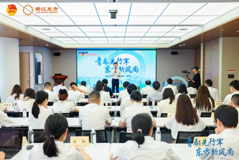 17400311678139698rNNjpg Ngày nhóm chủ đề và Hội nghị tuyên dương Nhà cái giật tiền thành viên xuất sắcjpg